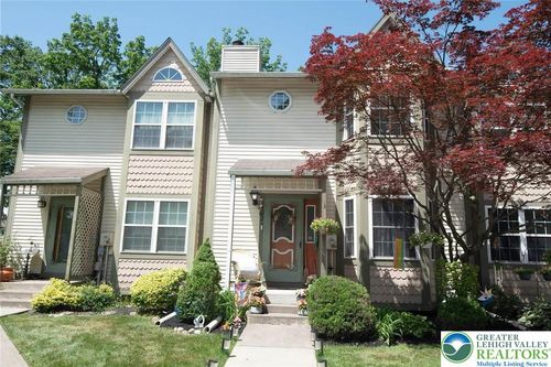 102 Independence Ct, BETHLEHEM, PA, 18020-9544 | Card Image