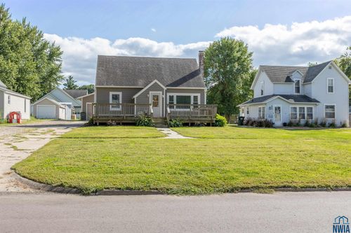 822 Main St, Mapleton, IA, 51034-1357 | Card Image