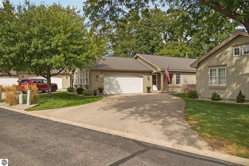 1108 Hemingway Ln, Traverse City, MI, 49686-5069 | Card Image