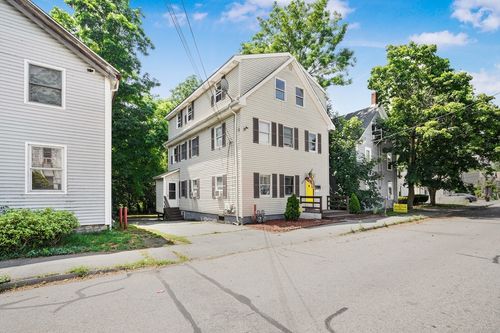42 Park St, Taunton, MA, 02780-2494 | Card Image