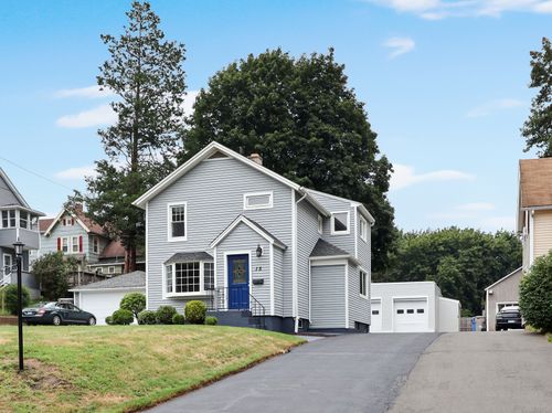 15 Henry St, Bristol, CT, 06010-6336 | Card Image