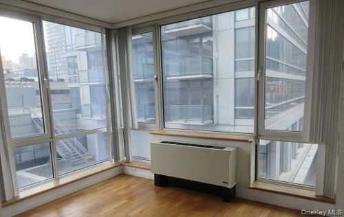 apt-5f-635 W 42nd St, New York, NY, 10036-1919 | Card Image