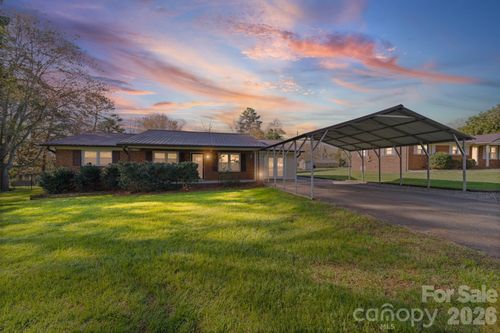 3227 Westover Rd, Statesville, NC, 28677-2852 | Card Image