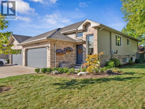 2 Normandy Ave, Kingsville, ON, N9Y4B9 | Card Image