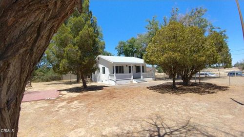 1032 W Newgrove St, Lancaster, CA, 93534 | Card Image