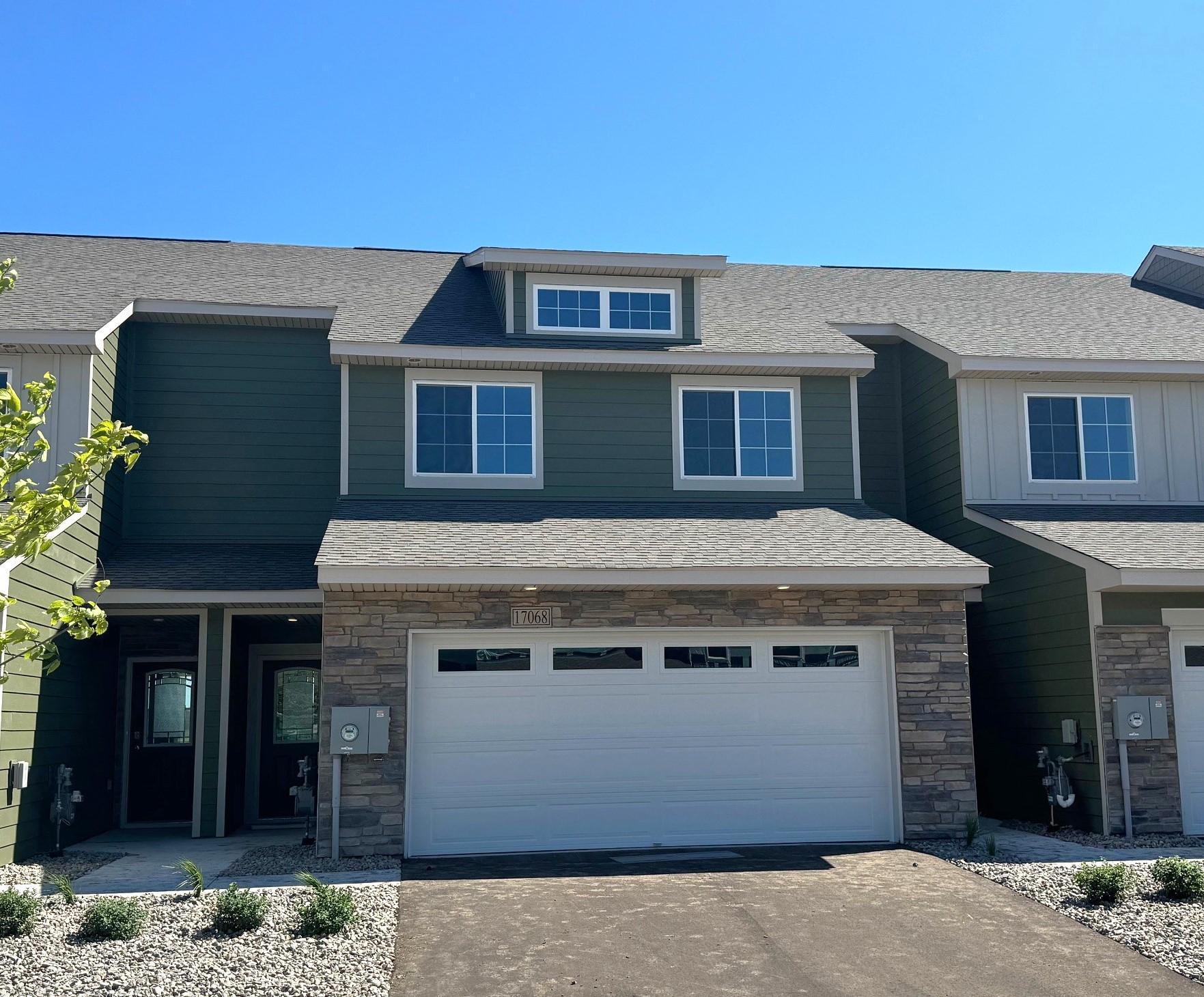 Dysart Pl, Lakeville, MN 55044