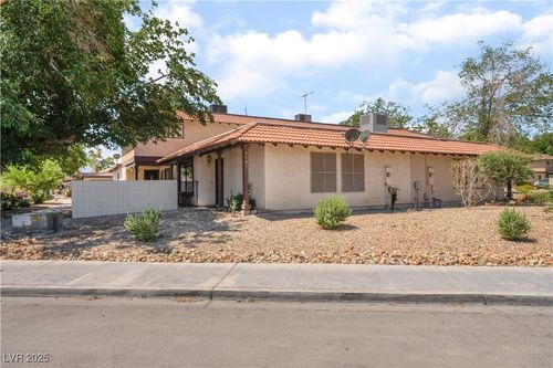 5101 Renault Ave, Las Vegas, NV, 89142-1742 | Card Image