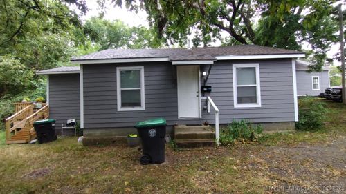 303 S Bluff Ave, Tahlequah, OK, 74464-4003 | Card Image