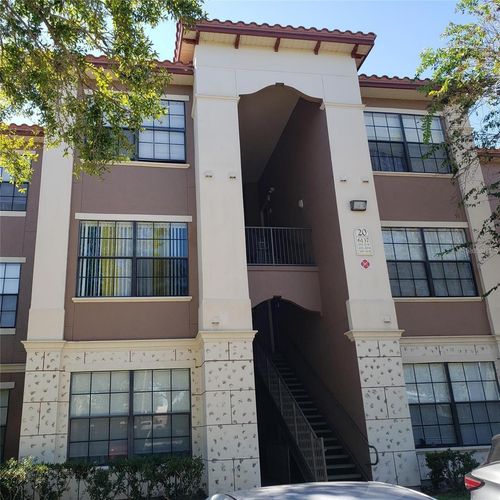 5049-202 E South St, ORLANDO, FL, 32801-3531 | Card Image