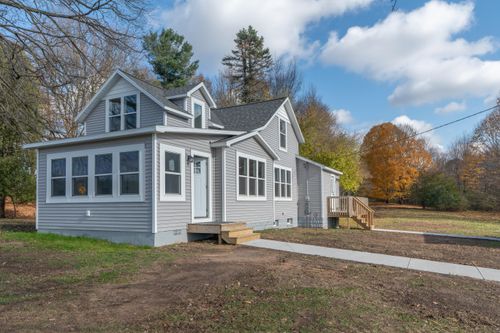 6124 S 124th Ave, Rothbury, MI, 49452-9503 | Card Image