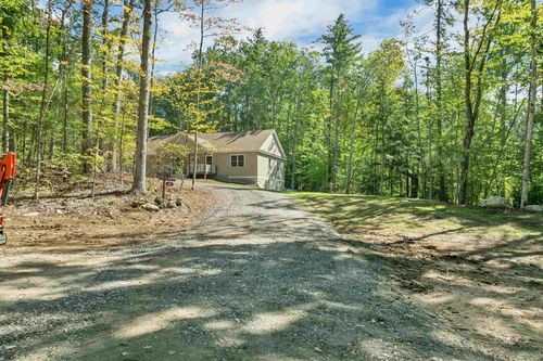 44 Lincoln Dr, Moultonborough, NH, 03254-3824 | Card Image