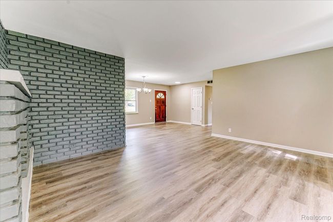 2365 Middlebelt Rd, House other with 4 bedrooms, 2 bathrooms and null parking in West Bloomfield MI | Image 14