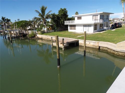 497 Normandy Rd, MADEIRA BEACH, FL, 33708-2312 | Card Image