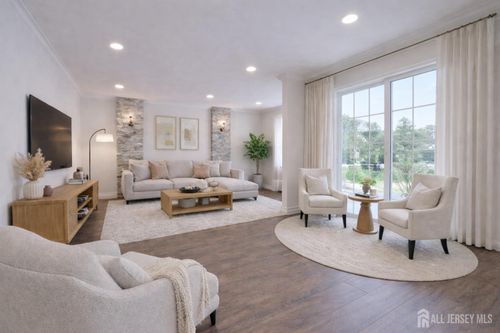 28 Rothwell Dr, Monroe, NJ, 08831-4757 | Card Image