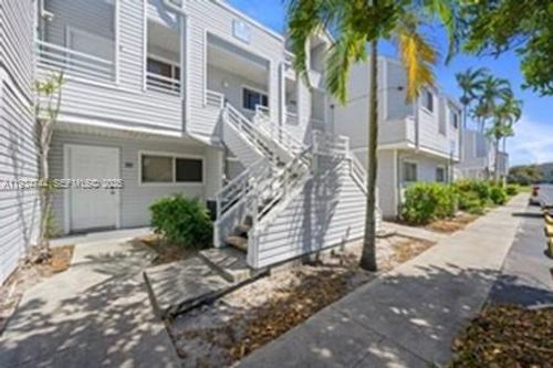 apt-204-3425 Nw 44th St, Lauderdale Lakes, FL, 33309-4275 | Card Image