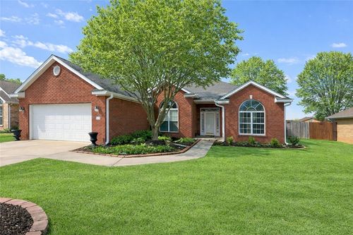 314 Center Dr, Lowell, AR, 72745-9195 | Card Image