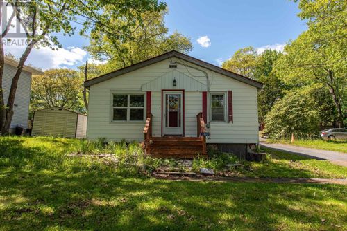 380 Rocky Lake Drive, Bedford, NS, B4A2T5 | Card Image