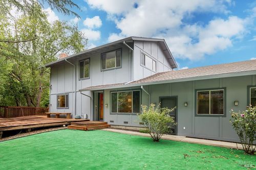 3 Glen Dr, Fairfax, CA, 94930-1309 | Card Image