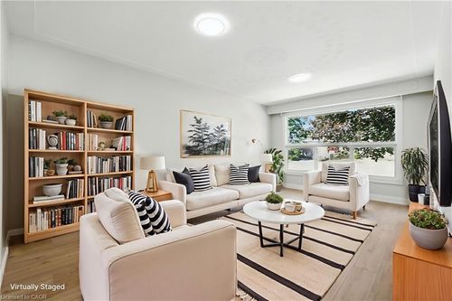 a-929 Upper Ottawa St, Hamilton, ON, L8T3V6 | Card Image