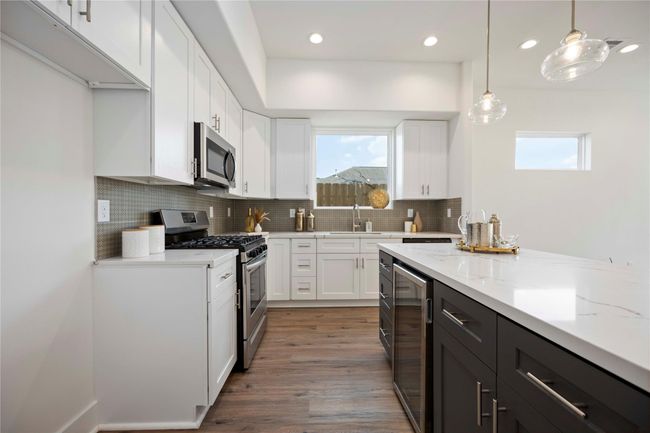 Kitchen | Image 10