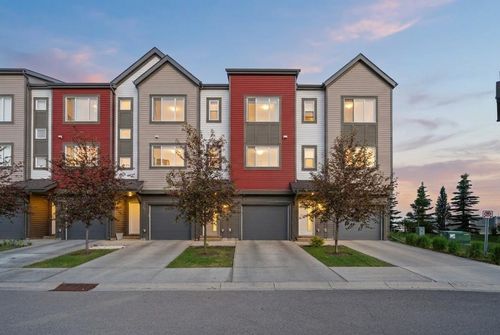 98 Copperstone Villas Se, Calgary, AB, T2Z5E3 | Card Image