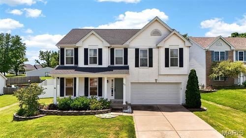 67 Old Chesapeake Dr, Wentzville, MO, 63385-2777 | Card Image