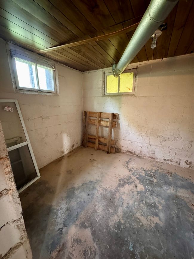 1202 E Water St, House other with 1 bedrooms, 1 bathrooms and 4 parking in Pontiac IL | Image 18