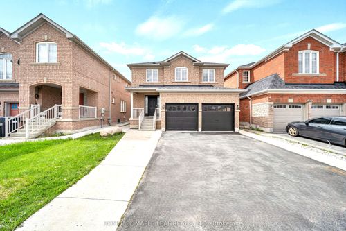 6 Vermont Road, Brampton, ON, L7A3G3 | Card Image
