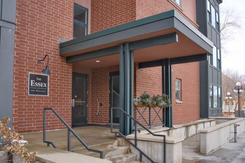 201-445 Wacouta St, Saint Paul, MN, 55101-3261 | Card Image