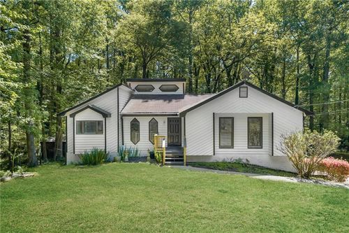 1373 Fairfield Dr Sw, Lilburn, GA, 30047-2009 | Card Image