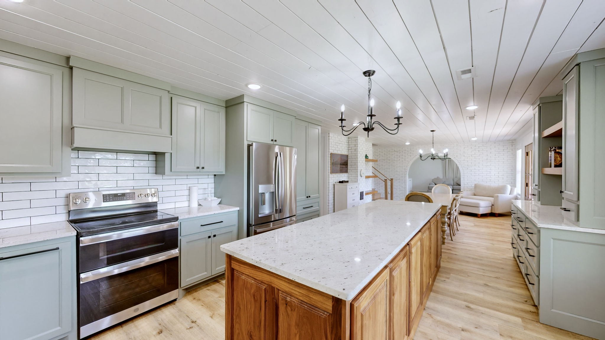 Shotwell Rd, Lawrenceburg, TN 38464