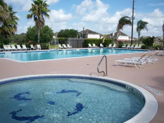 Make a splash all summer long with access to refreshing neighborhood pools where you can cool off, lounge in the sun, or enjoy weekend fun with family and friends! | Image 43