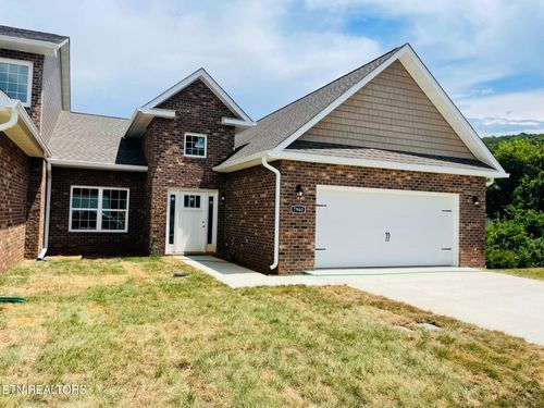 63-7960 Conductor Way, Knoxville, TN, 37931-4068 | Card Image
