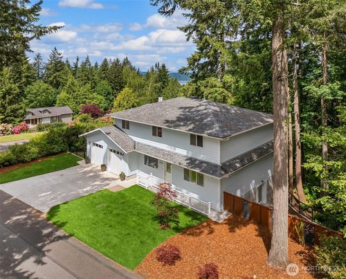 24390 Mount Washington View Ln Nw, Poulsbo, WA, 98370-8057 | Card Image
