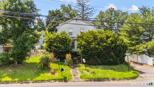 2 Nooks Hill Rd, Cromwell, CT, 06416-2037 | Card Image