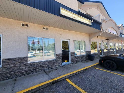 {{alt}} | Card Image