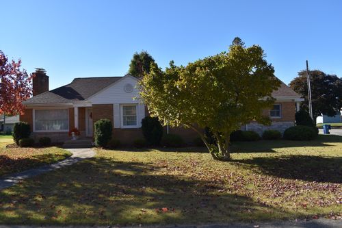 501 S Main St, Flanagan, IL, 61740-7539 | Card Image