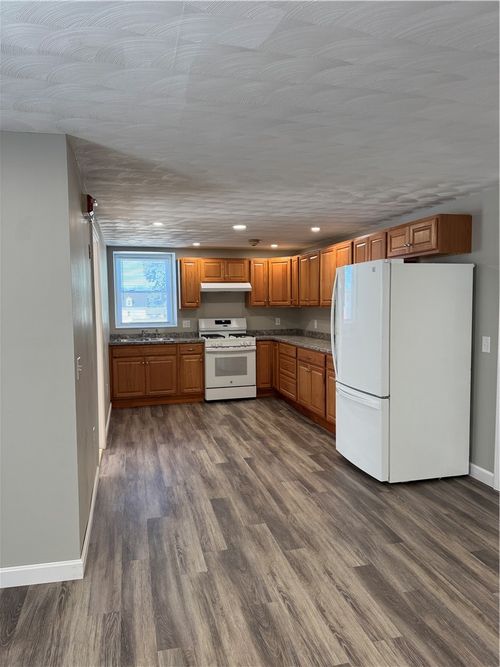 4-144 Broad Street, Cumberland, RI, 02864 | Card Image