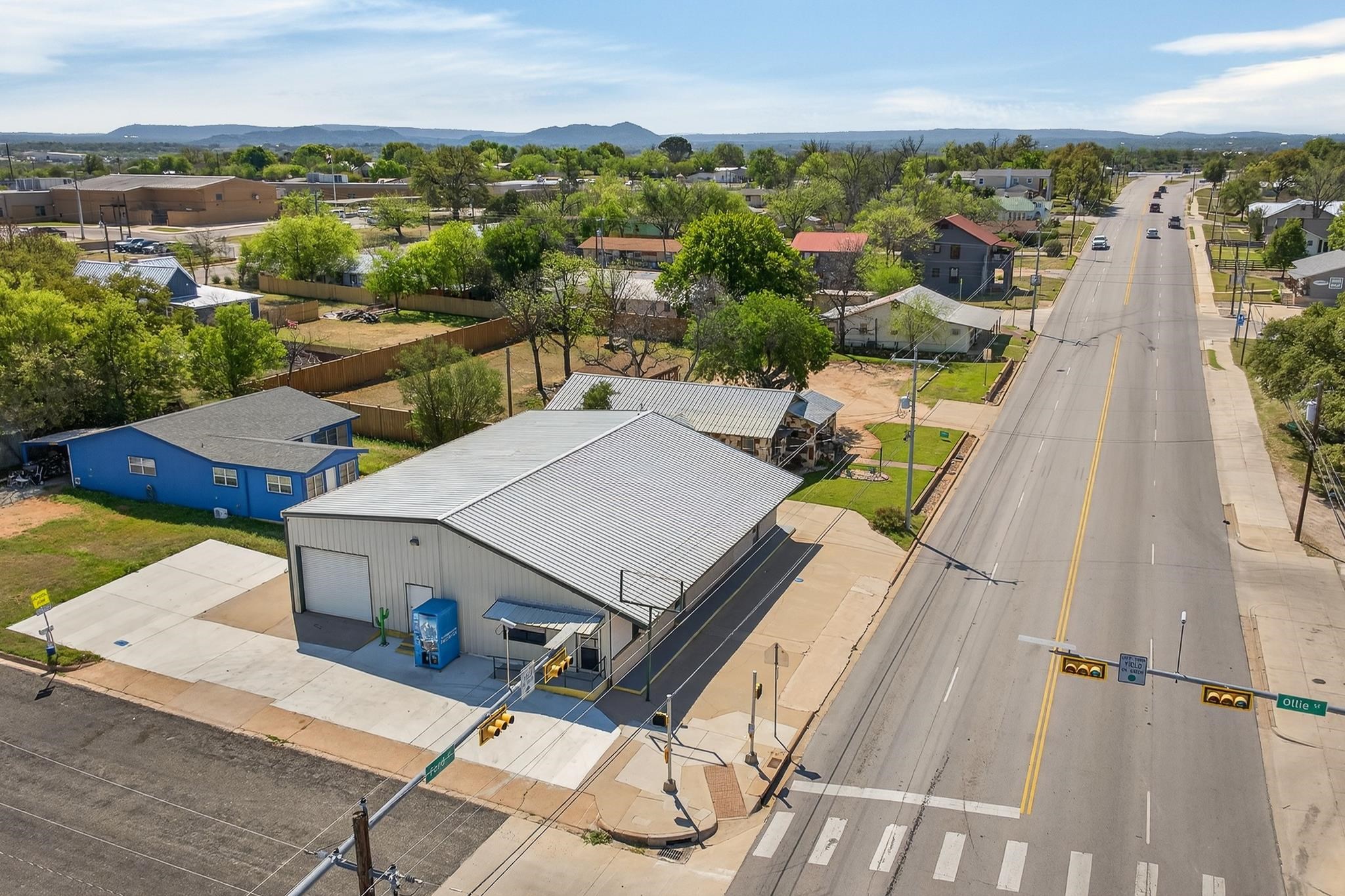 1500 Ford St, Llano, TX 78643