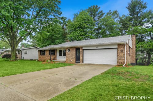 4871 Newcastle Dr Se, Kentwood, MI, 49508-4839 | Card Image
