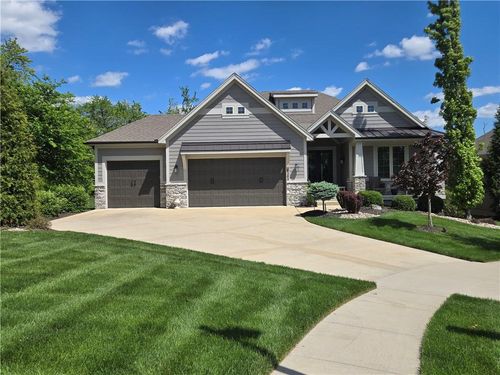9363 Lind Rd, Lenexa, KS, 66219-1938 | Card Image