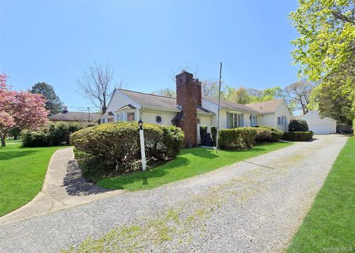 102 Mcconnell Ave, Bayport, NY, 11705-1739 | Card Image