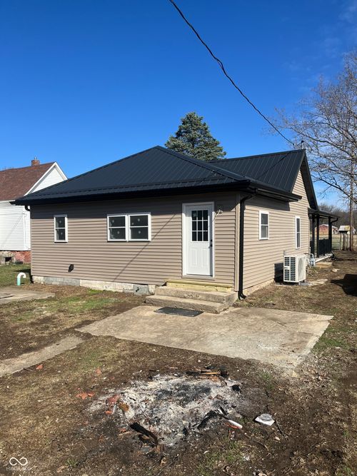 354 Bloomingdale Rd, Montezuma, IN, 47862 | Card Image