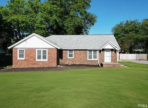 203 N Oakland Ave, Nappanee, IN, 46550-2318 | Card Image