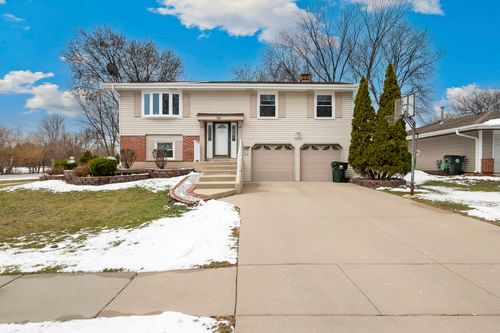 2004 E Parkview Cir, Hoffman Estates, IL, 60169-2645 | Card Image