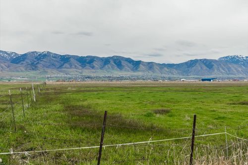 1001 W 4200 N, Smithfield, UT, 84335-9800 | Card Image