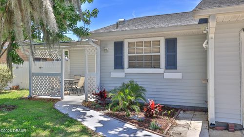 1038 Charles St, Port Orange, FL, 32129-3838 | Card Image