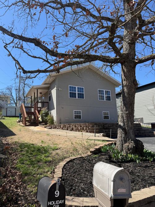 12 Holiday Dr, Kimberling City, MO, 65686-9617 | Card Image