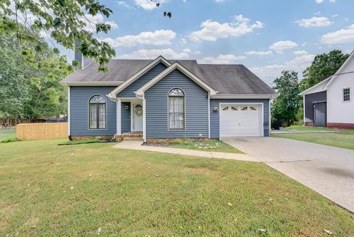 326 Lancaster Rd, Clarksville, TN, 37042-5167 | Card Image