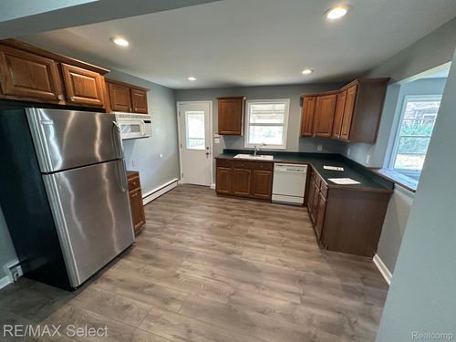 6396 Gale Rd, Atlas, MI, 48411-7702 | Card Image